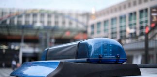 Blaulicht eines Polizeigahrzeuges