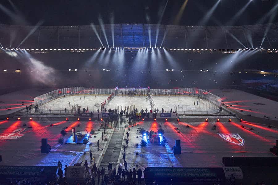 Music Meets Eishockey in der Heinz von Heiden Arena © Ulrich Stamm