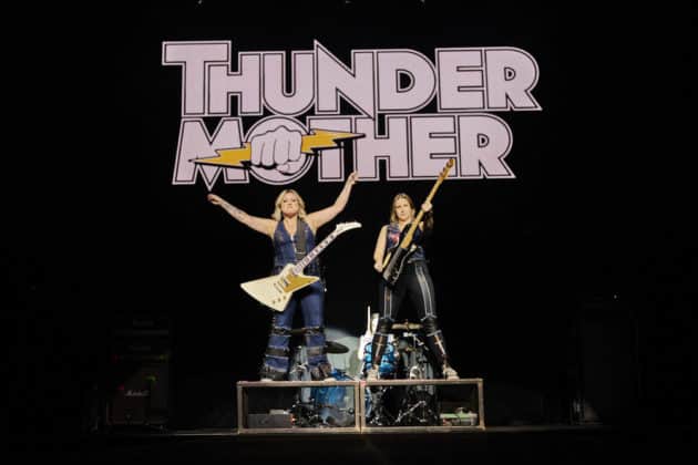 Thundermother als Support der Scorpions auf ihrer Rock Believer World Tour 2023 - ZAG Arena in Hannover am 19.05.2023 © Ulrich Stamm