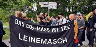 Tausende bei Demonstration – „Leinemasch bleibt“ in Döhren