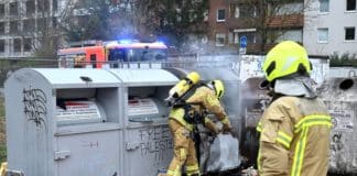 Feuer in Altkleidercontainer in der Voltmerstraße in Hannover-Hainholz